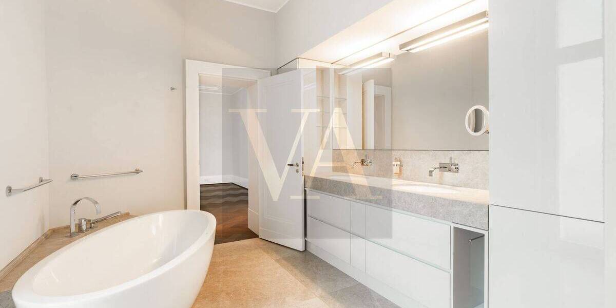 Prestige-Altbauwohnung in Bestlage neben dem KaDeWe 3 zimmer