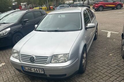 VW Bora 182.600 km 1.500 &euro; Berlin 12109