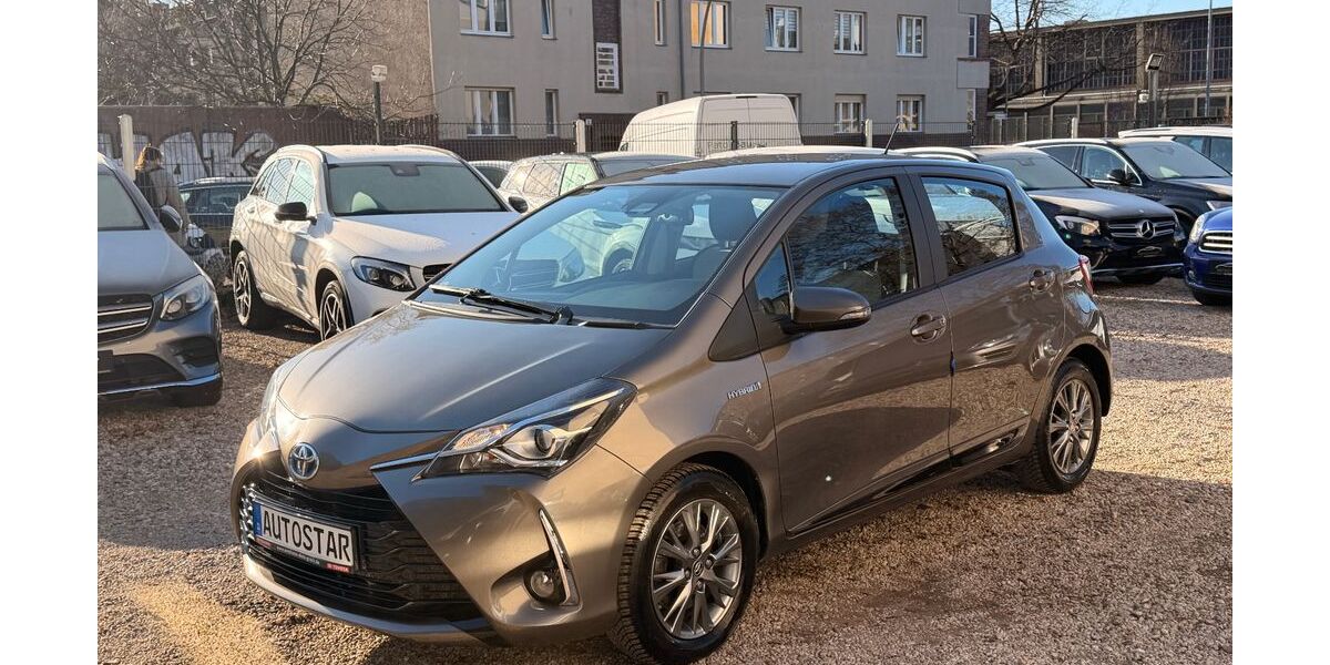Toyota Yaris 23.000 km 13.490 &euro; Berlin 12347