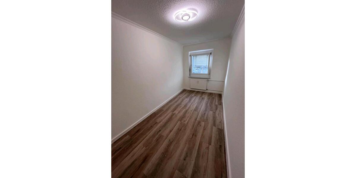 Hochparterre Berlin Treptow-Köpenick - 4 Zimmer, 80 m&sup2;, 1.699&euro; | Angebot:24507801