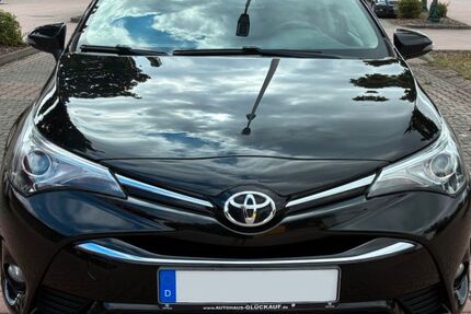 Toyota Avensis 139.000 km 12.500 &euro; Potsdam 14478