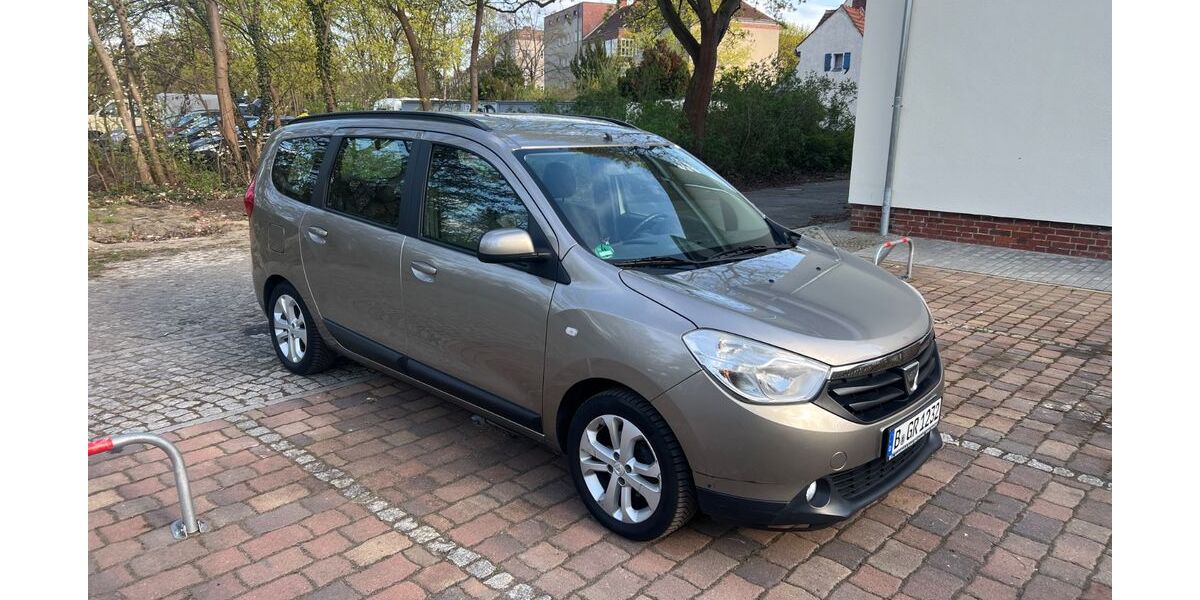 Dacia Lodgy 185.463 km 4.490 &euro; Berlin 10627