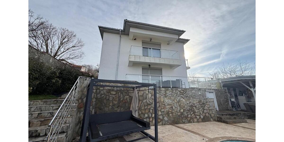 Villa Berlin Charlottenburg-Wilmersdorf - 5 Zimmer, 273 m&sup2;, 490.000&euro; | Angebot:25837691