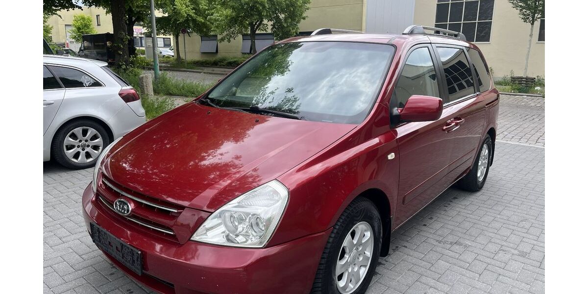 Kia Carnival 181.000 km 4.499 &euro; berlin 12305