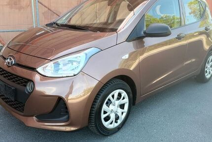 Hyundai i10 148.000 km 7.499 &euro; Berlin 12057