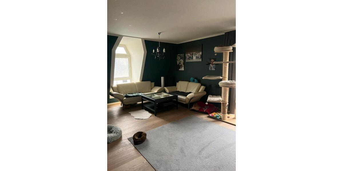 Dachgeschoßwohnung Velten - 3 Zimmer, 77 m&sup2;, 1.500&euro; | Angebot:25350485