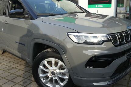 Jeep Compass 28.065 km 23.800 &euro; Berlin 13156