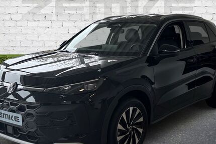 VW T-Roc 2.999 km 38.575 &euro; Oranienburg 16515