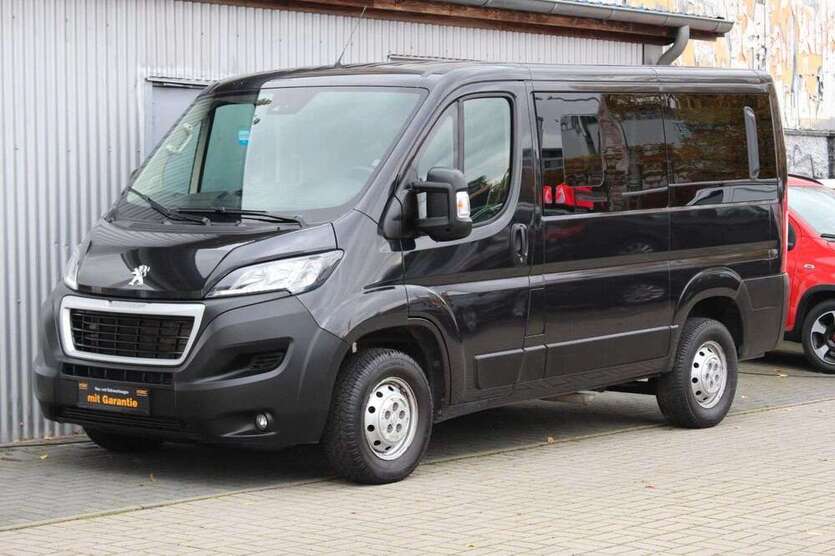 Peugeot Boxer 150.000 km 16.490 € Berlin 13089