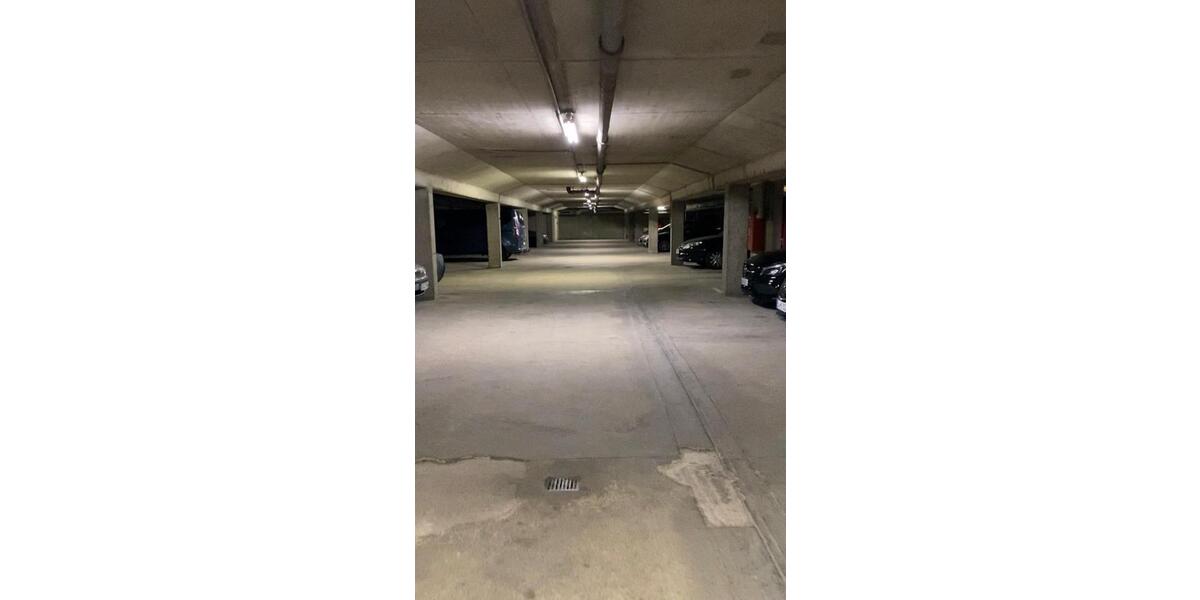 Garagen / Stellplätze Berlin Tempelhof-Schöneberg - 100&euro; | Angebot:26112845