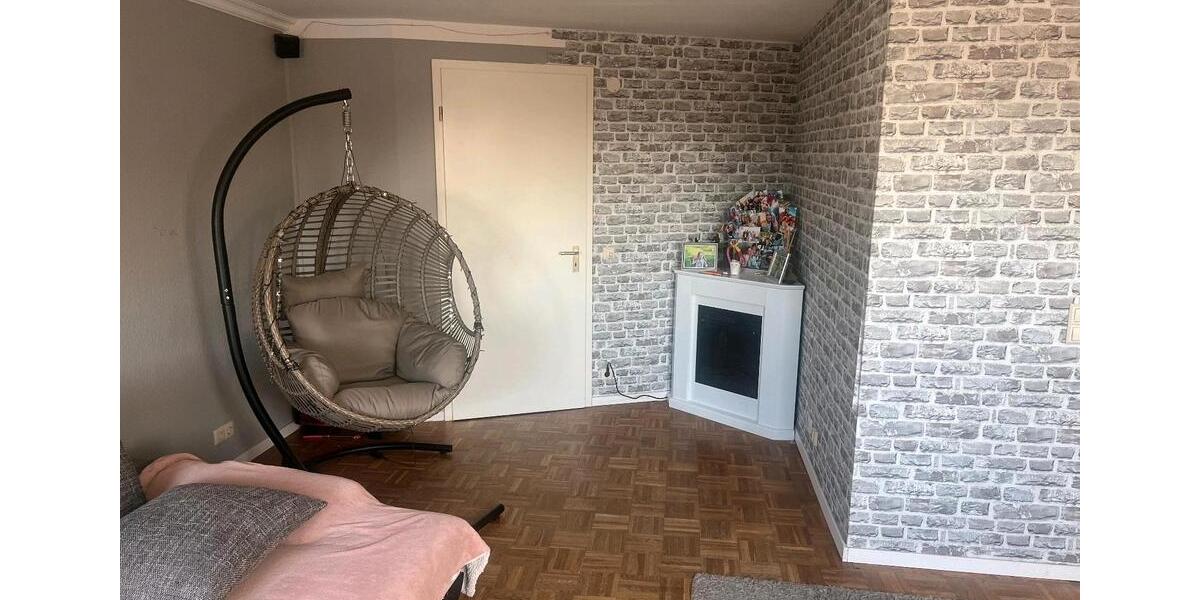 Dachgeschoßwohnung Berlin Spandau - 3 Zimmer, 80 m&sup2;, 1.200&euro; | Angebot:25810256