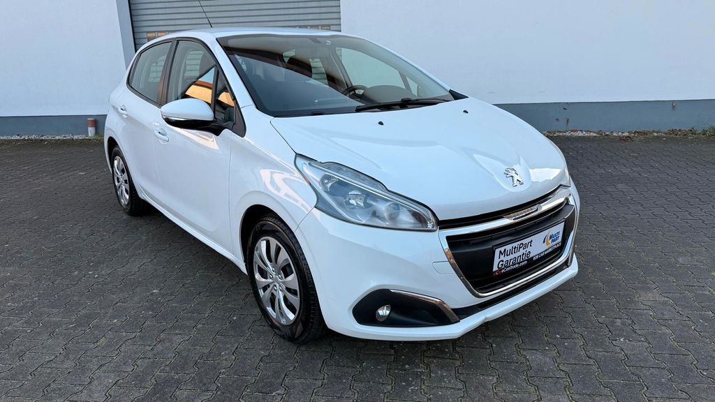 Peugeot 208 150.000 km 4.900 &euro; Berlin 13088