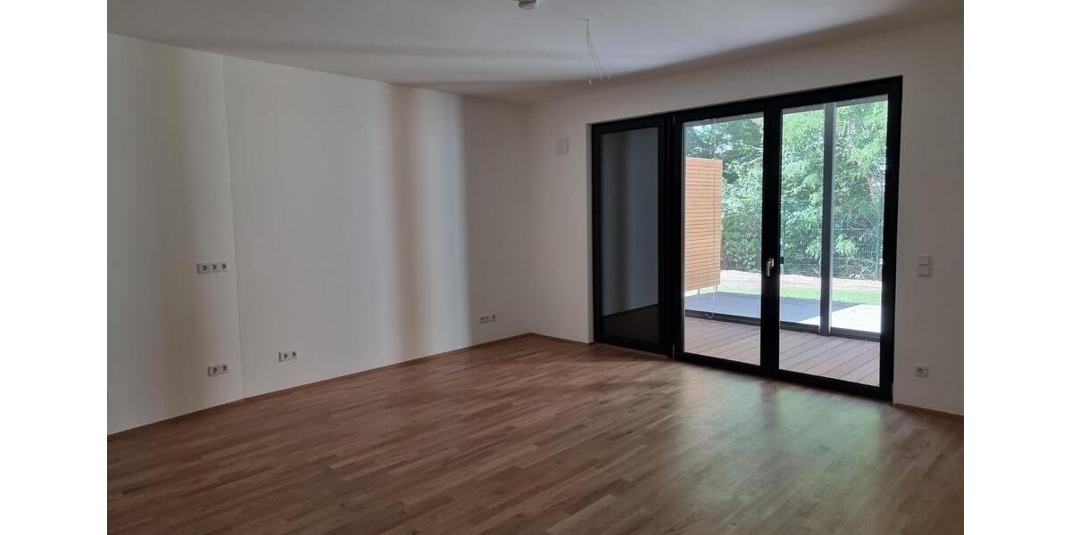 Erdgeschoßwohnung Berlin Reinickendorf - 2 Zimmer, 95 m&sup2;, 1.590&euro; | Angebot:24680157