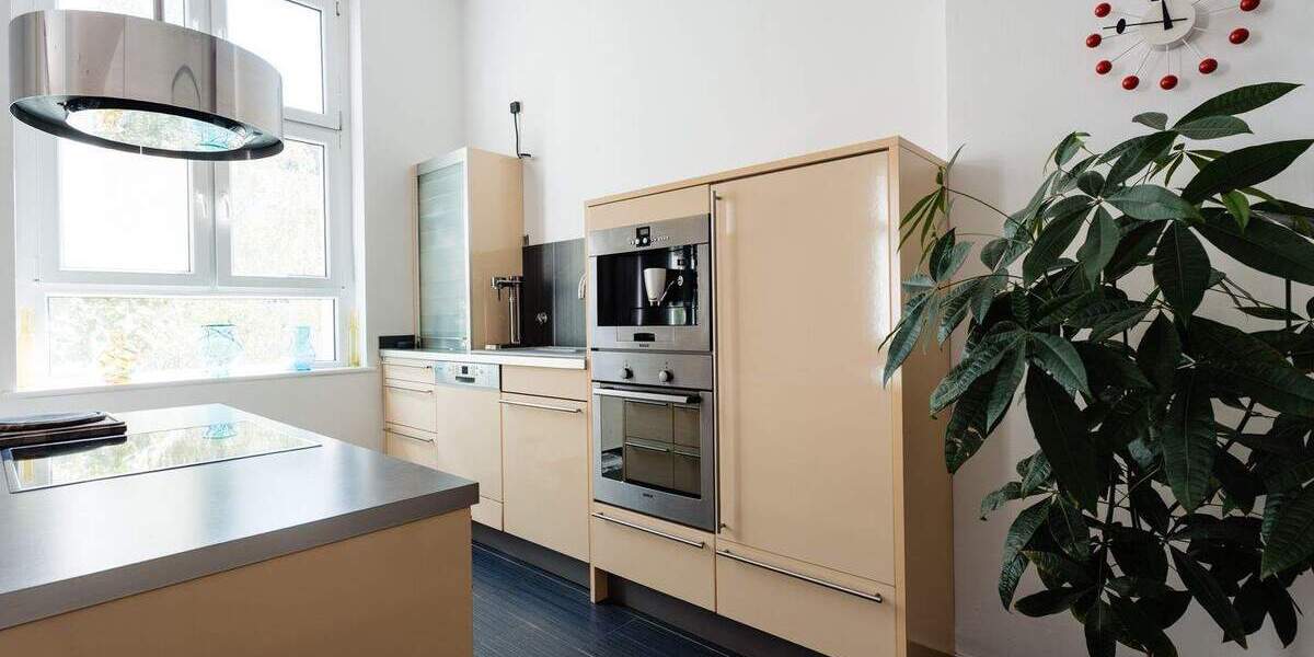 Stilvolle und großzügige Altbauwohnung mit Loft-Flair, Pariser Straße. 4 zimmer