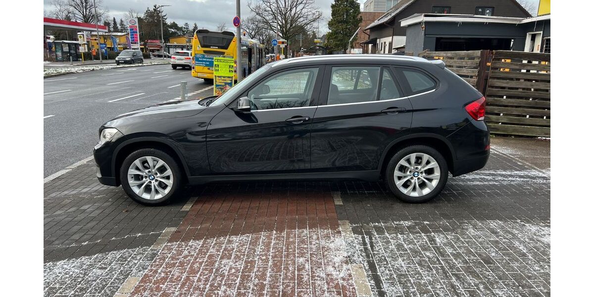 BMW X1 169.000 km 10.900 &euro; Berlin 12349