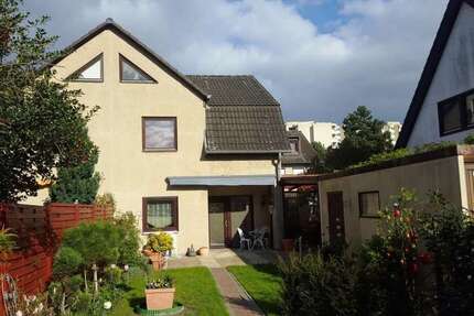 Haus zum Kaufen in Berlin - Spandau 680.000 € 96 m² 5 zimmer