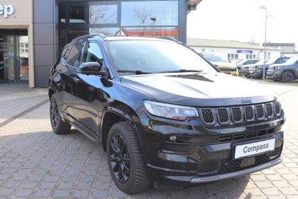 Jeep Compass 68.000 km 31.990 &euro; Potsdam 14482
