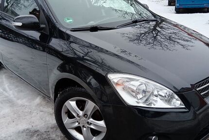 Kia pro ceed / ProCeed 117.000 km 3.500 &euro; Berlin - Schöneberg 10781