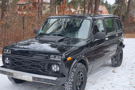 Lada Niva 73.196 km 11.900 &euro; Wandlitz 16348