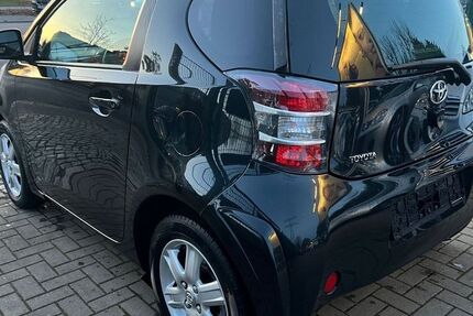 Toyota IQ 99.000 km 4.399 &euro; Berlin Weißensee-Pankow 13086