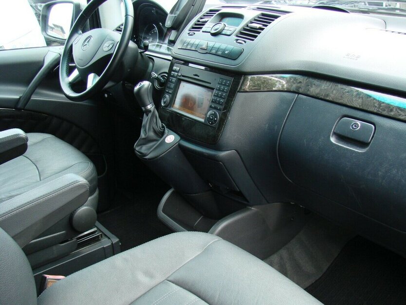 Mercedes-Benz Viano 3.0CDi Ambiente Edition lang Airmatic Bi-Xen 146.571 km 24.980 € Falkensee 14612