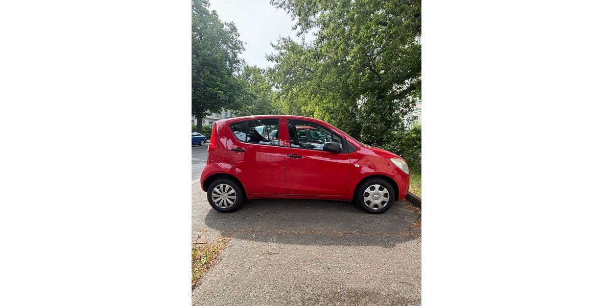 Opel Agila 110.540 km 2.000 &euro; Berlin 10435