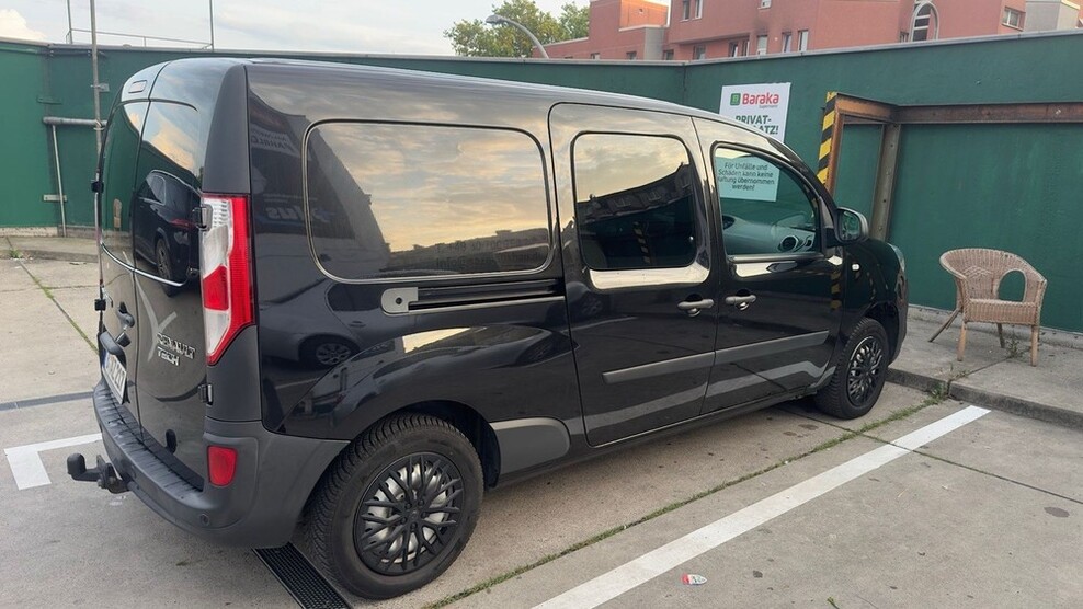 Renault Kangoo 205.322 km 10.200 € Berlin 10178