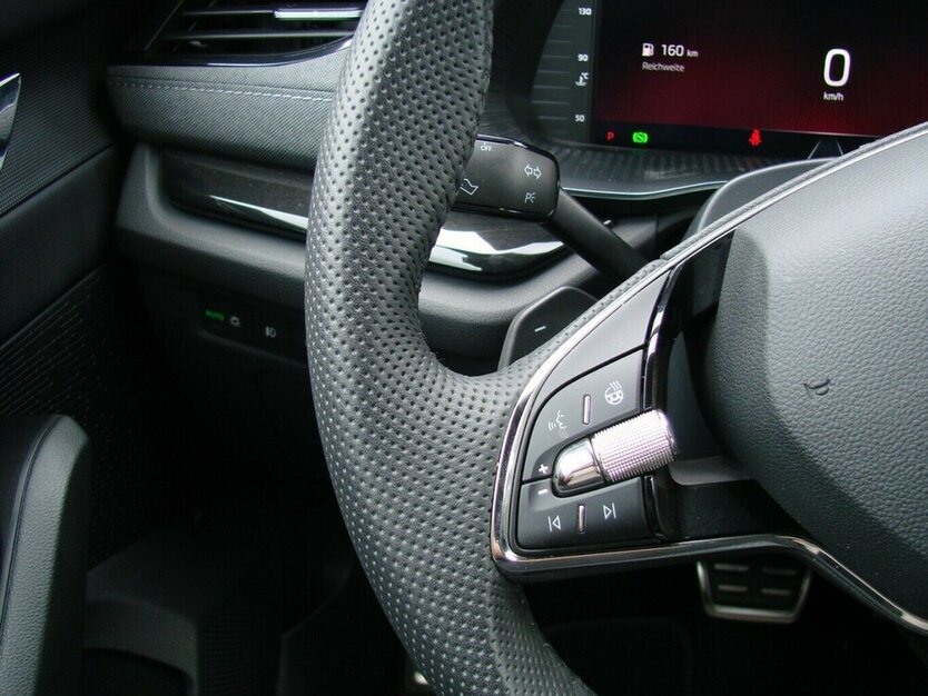 Skoda Octavia 2.0TDi Sportline LED Wireless App-Connect 13.291 km 30.980 € Falkensee 14612