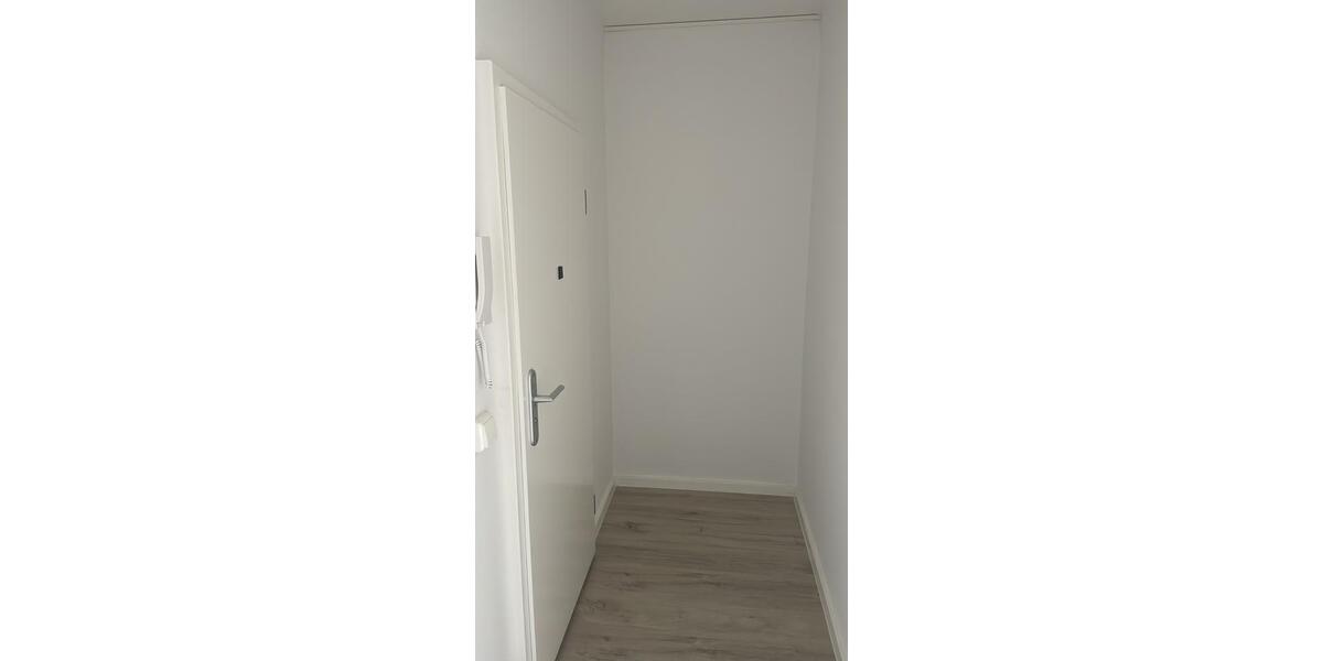 Etagenwohnung Berlin Marzahn-Hellersdorf - 1 Zimmer, 32 m&sup2;, 580&euro; | Angebot:27714716