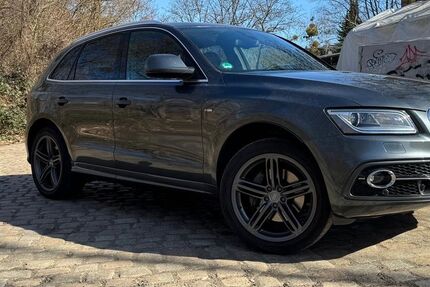 Audi Q5 215.200 km 14.880 &euro; Berlin 12247