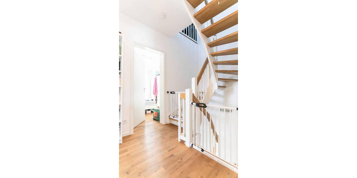Reihenendhaus Berlin Spandau - 5 Zimmer, 151 m&sup2;, 2.790&euro; | Angebot:26527572