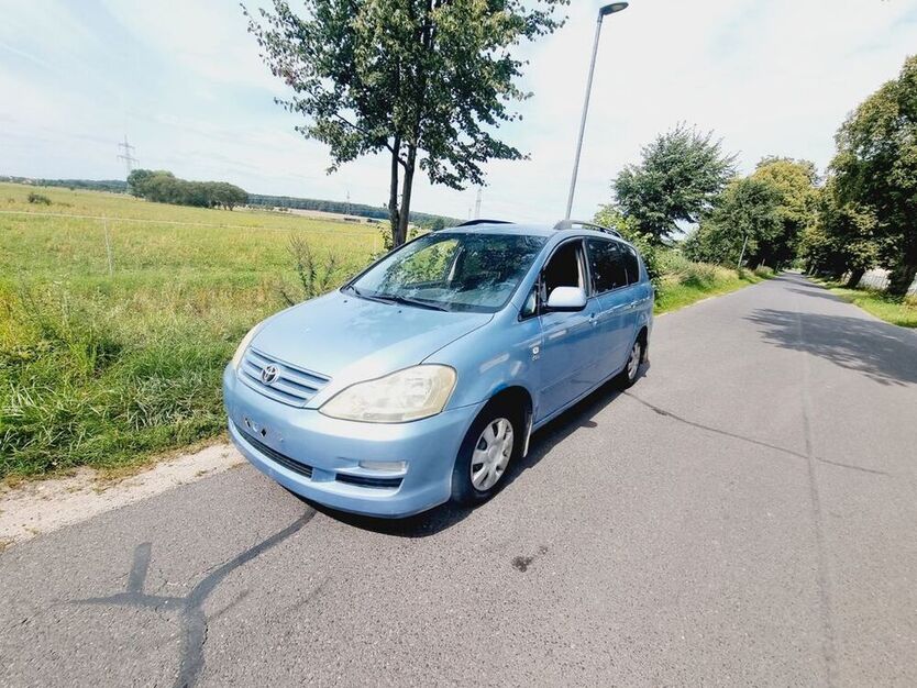 Avensis Verso