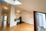 !! Diese wunderschöne Zwei-Zimmerwohnung wartet auf Sie !! EBK + Balkon + Stellplatz