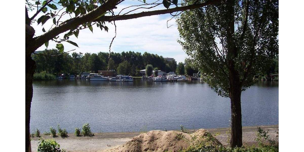 Ganz nah an der Müggelspree - bezugsfreie, helle 2-Zi-Whg mit Terrasse im EG, 72 m² 2 zimmer