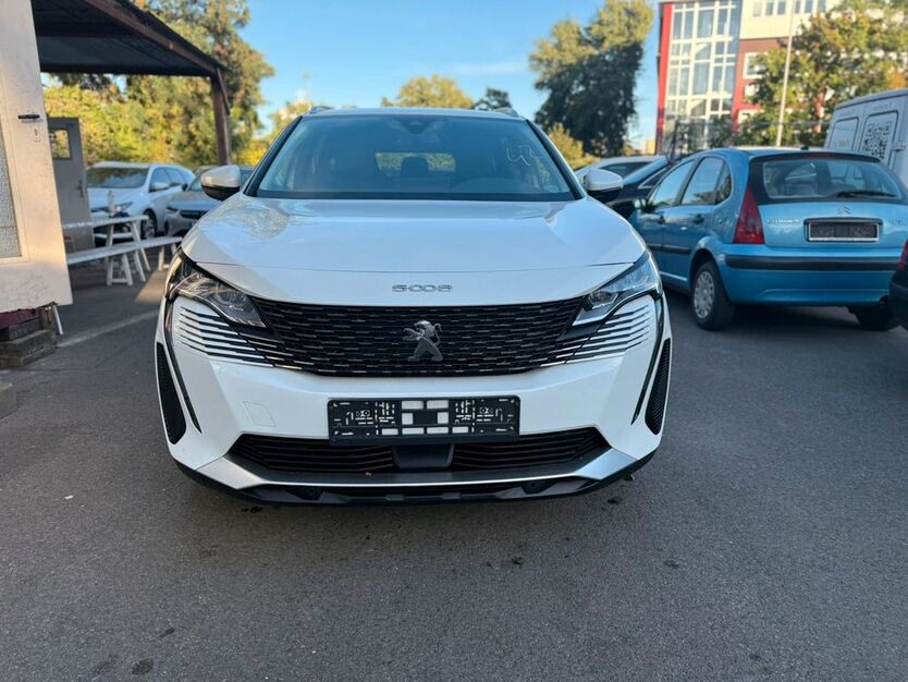 Peugeot 5008 171.422 km 15.700 € Berlin 12351