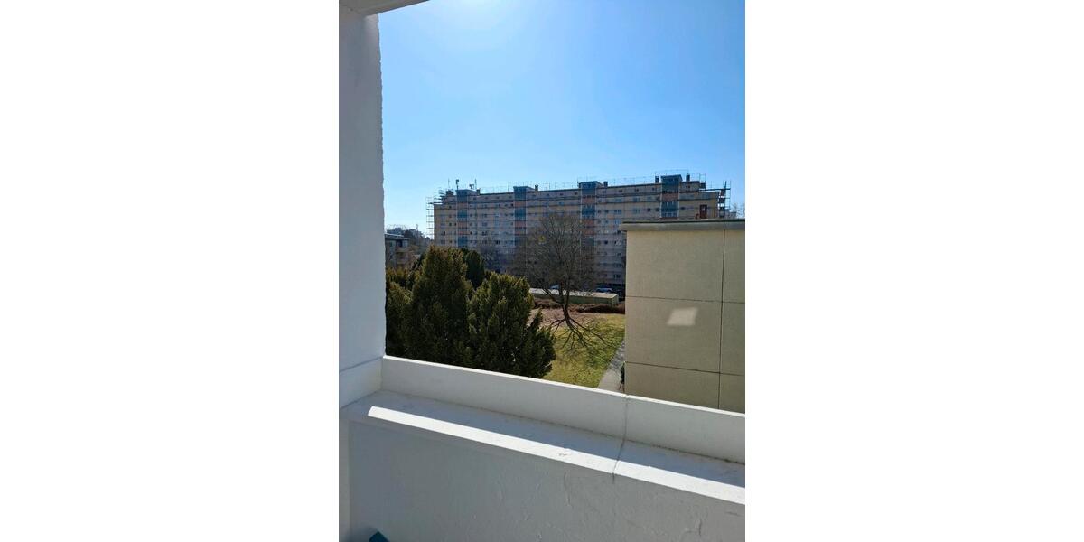 Etagenwohnung Berlin Spandau - 2 Zimmer, 65 m&sup2;, 1.220&euro; | Angebot:25942205