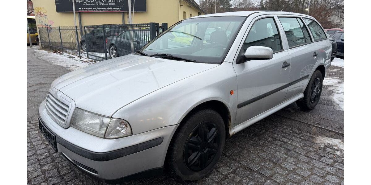 Skoda Octavia 291.000 km 999 &euro; Berlin - Tempelhof 12107