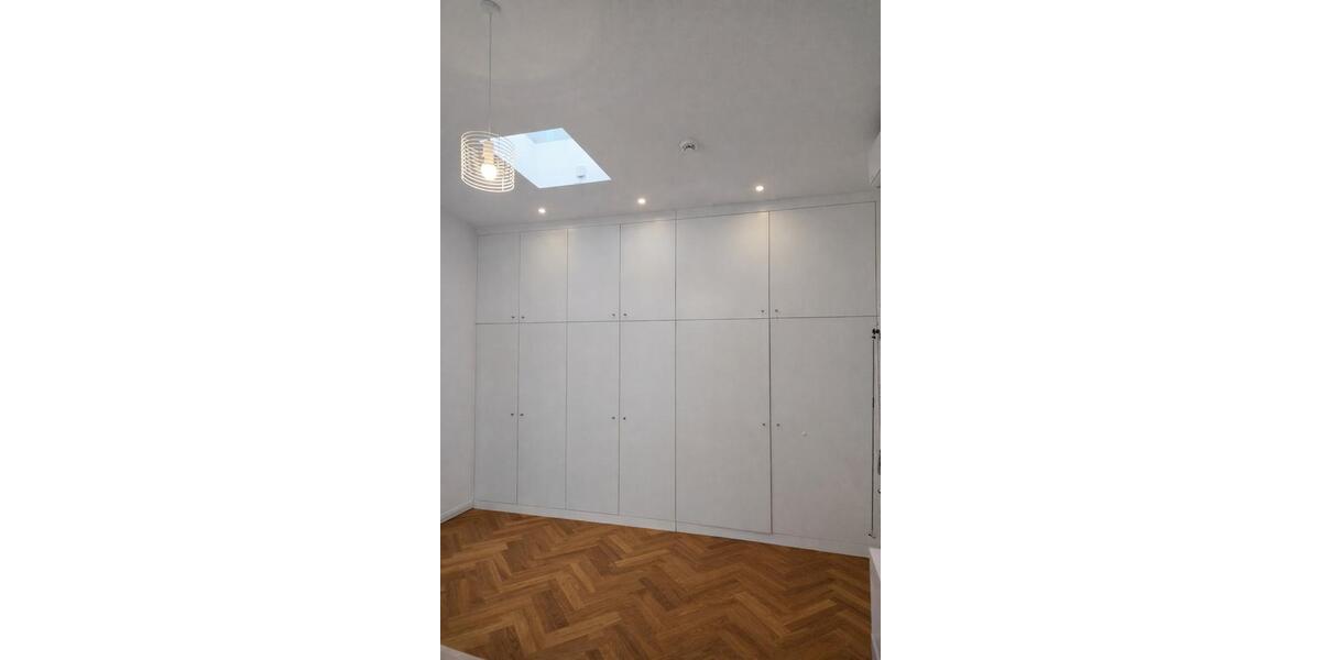 Dachgeschoßwohnung Berlin Tempelhof-Schöneberg - 4 Zimmer, 122 m&sup2;, 2.200&euro; | Angebot:25959592