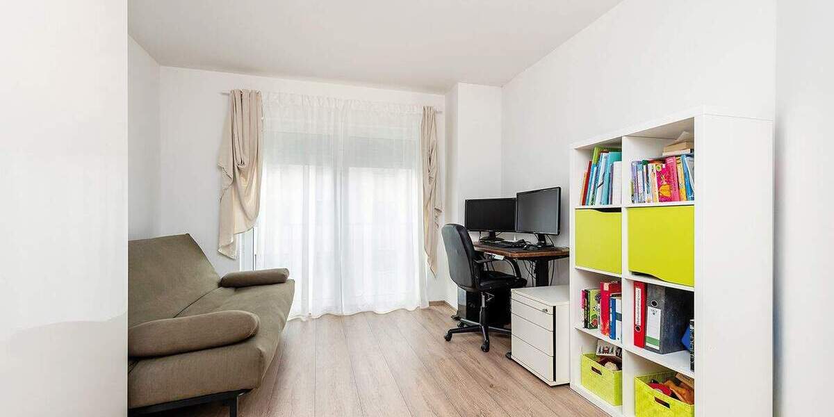 Reihenmittelhaus Berlin Altglienicke - 5 Zimmer, 142 m&sup2;, 560.000&euro; | Angebot:23977660