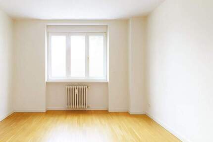 Modern saniert, klassisch geschnitten: 4-Zimmer-Wohnung mit Parkett 4 zimmer