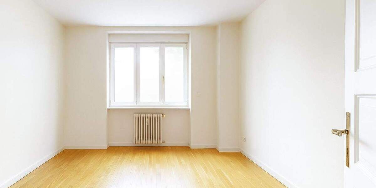 Modern saniert, klassisch geschnitten: 4-Zimmer-Wohnung mit Parkett 4 zimmer