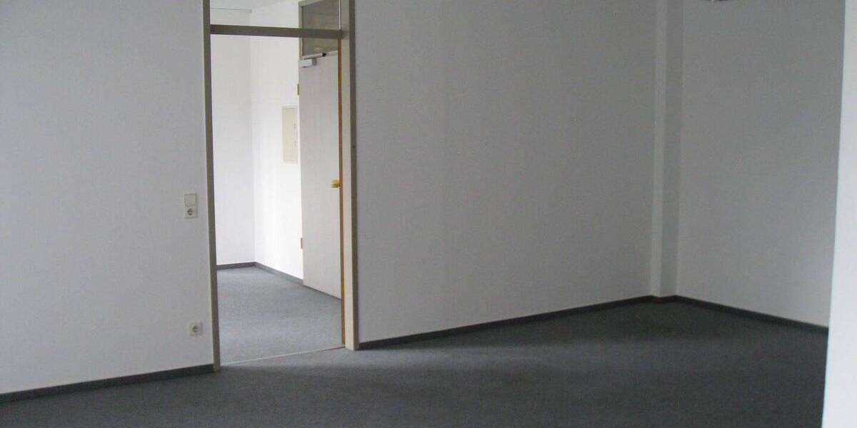 Gewerbeobjekt Berlin Prenzlauer Berg - 7 Zimmer, 194 m&sup2;, 3.492&euro; | Angebot:24180492