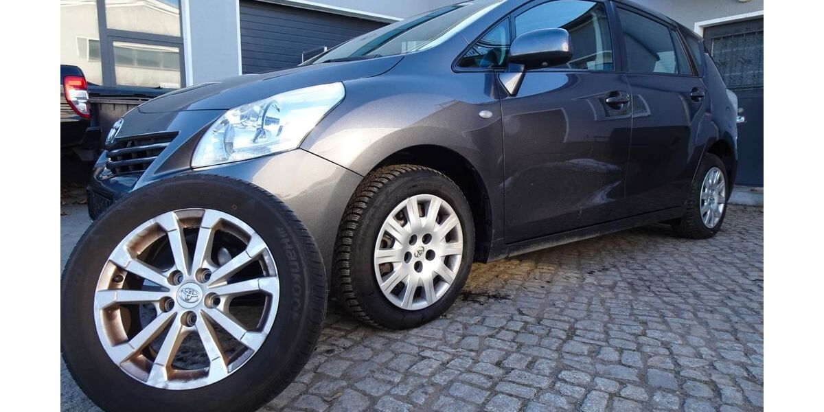 Toyota Verso 202.561 km 5.900 &euro; Falkensee 14612