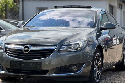 Opel Insignia 82.000 km 12.500 &euro; Berlin 12353