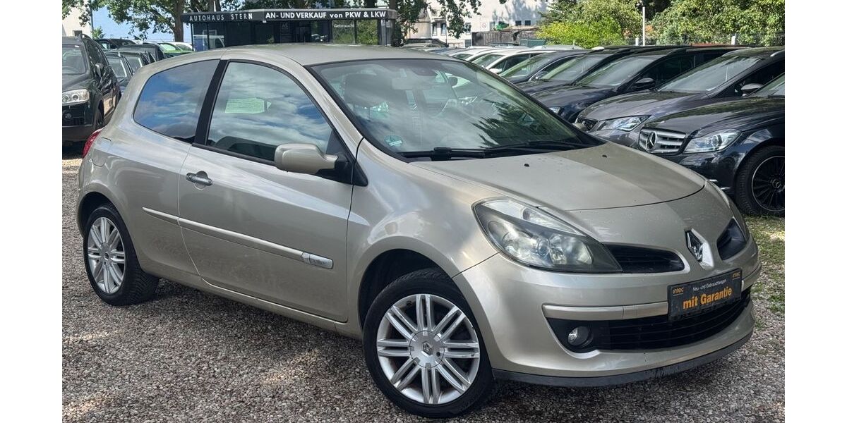 Renault Clio 166.000 km 2.990 &euro; Berlin 13127