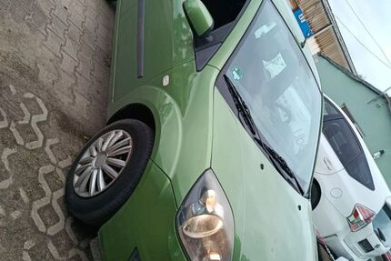 Ford Fiesta 130.000 km 850 &euro; Berlin 13583