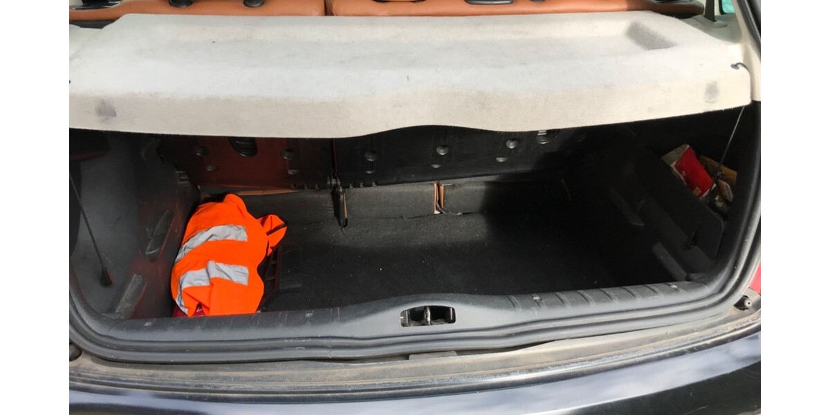 Citroen C3 168.000 km 2.350 &euro; Berlin 10178