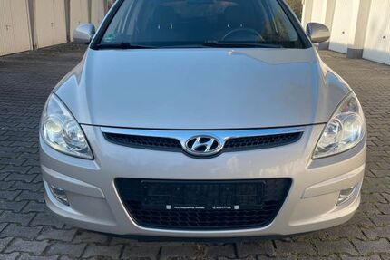 Hyundai i30 200.000 km 3.100 &euro; Spandau 13591