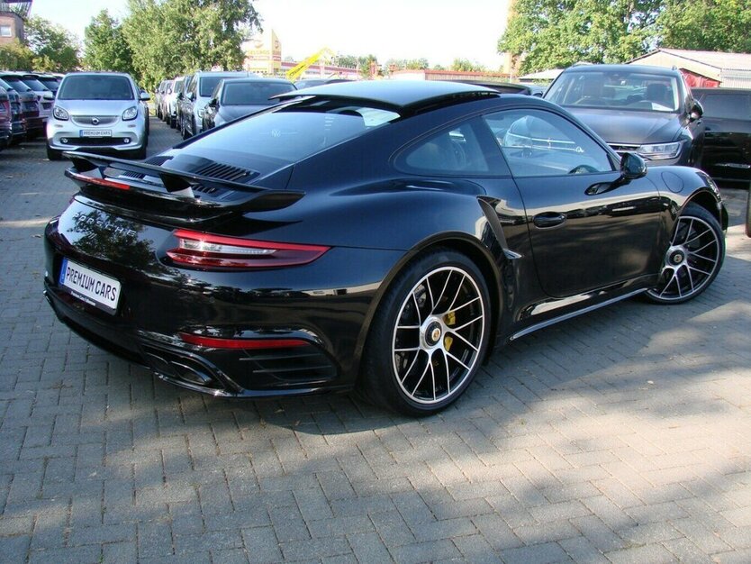 911 Turbo S Coupé Aero-Kit Burmester ACC Lift