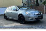 Opel Astra 1.4 150 Jahre *SHZ*PDC*AUX*Teilleder* 112.935 km 6.890 &euro; Berlin 13187